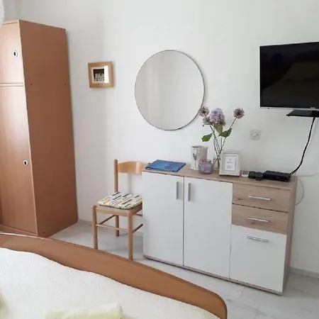 Appartement Dioniza - 150 M From Jelsa (Hvar)