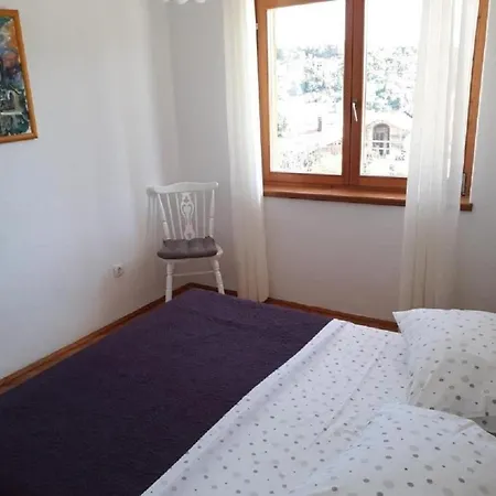Dioniza - 150 M From Appartement *